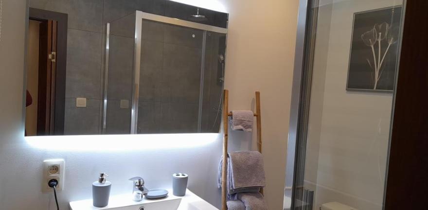 Place 86 La Reid Ngoại thất bức ảnh