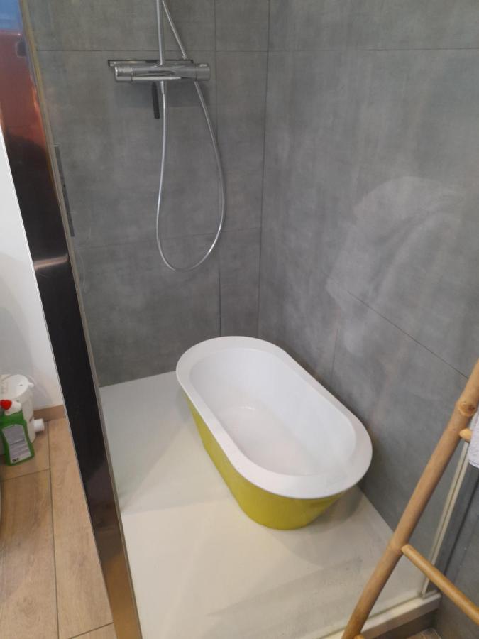 Place 86 La Reid Ngoại thất bức ảnh